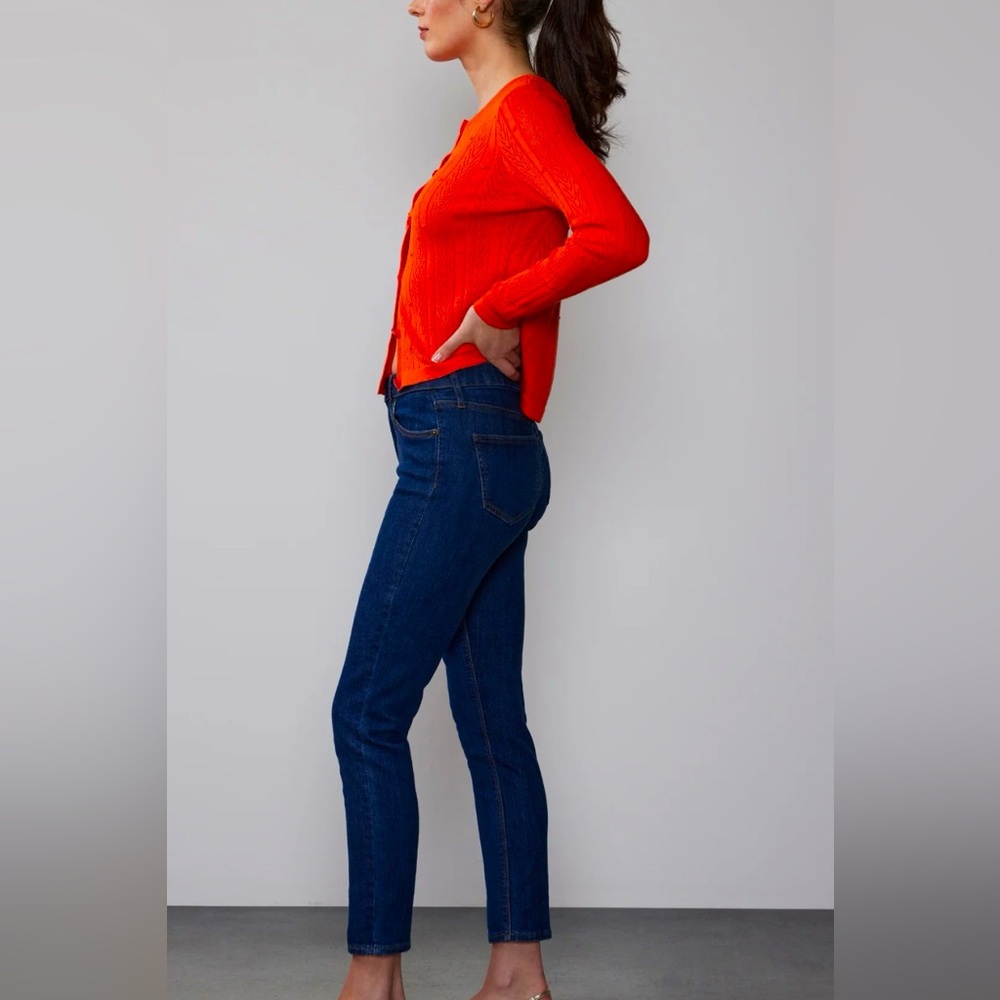 Strut your stuff in these high rise ankle skinny jeans. Chic, sexy & com…